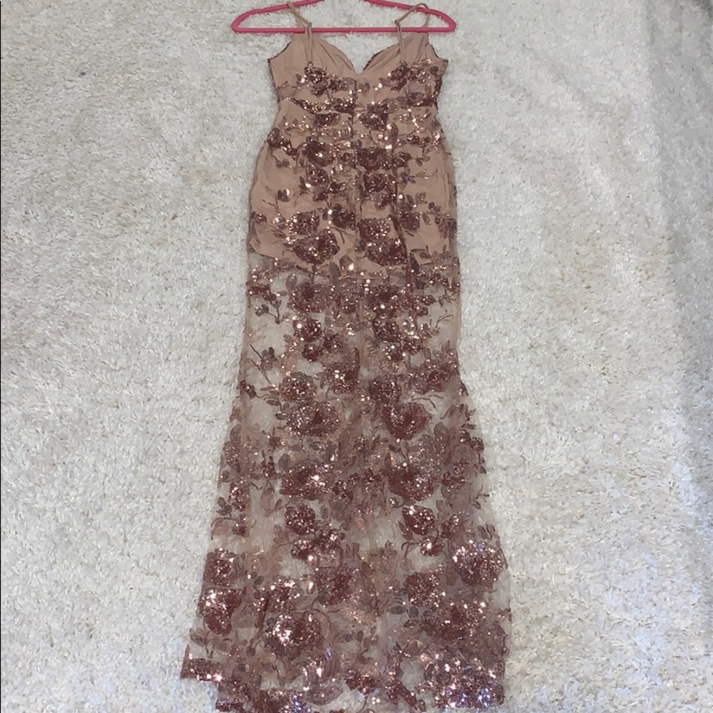 Floral sequined gown - Picture 2 of 3
